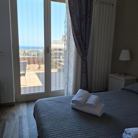 Vistamare House Hotel Монополи Екстериор снимка