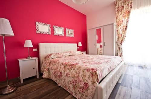 Vistamare House Hotel Монополи Екстериор снимка